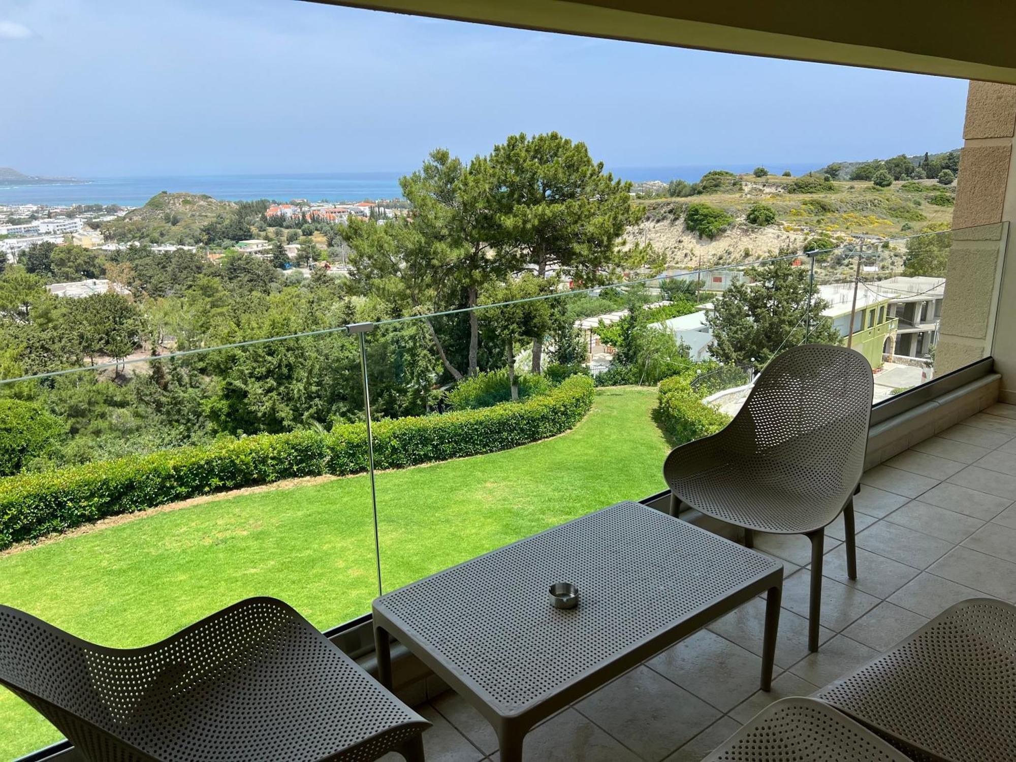 דירות פליראקי Aegean View Estates מראה חיצוני תמונה